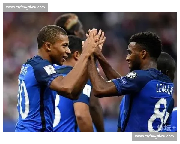 2017巴西对阵荷兰的经典较量与足球风格全面解析战术博弈回顾 2017巴西对阵荷兰的经典较量与足球风格全面解析战术博弈回顾